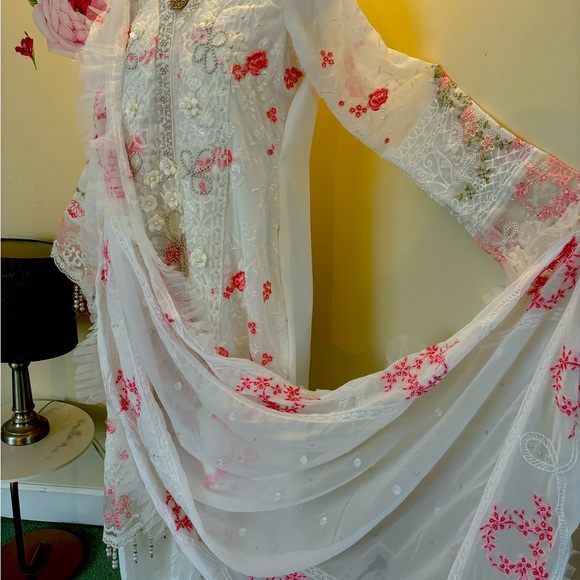 Sold - Picture 8 of 17